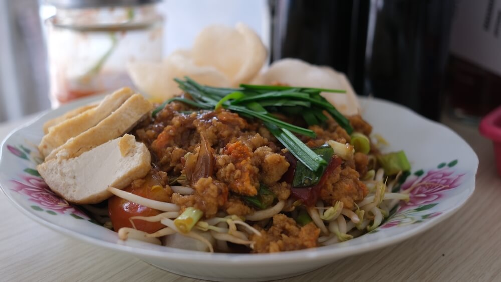 bean sprouts street food in Indonesia