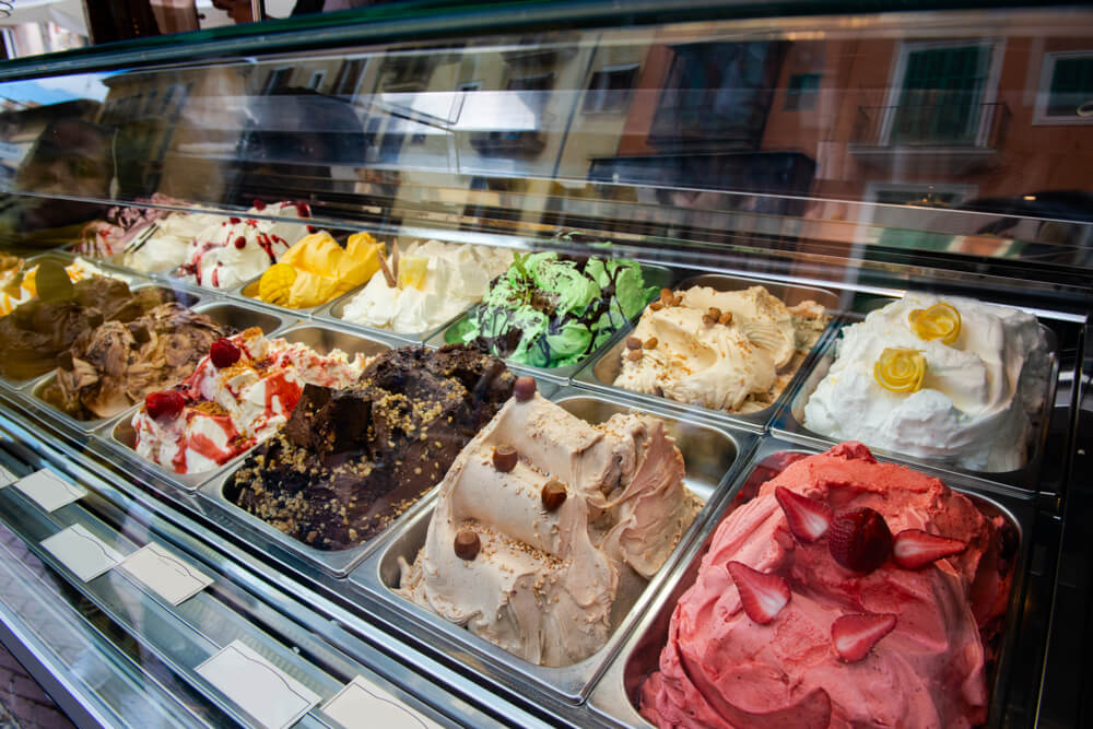 gelato street food in italy