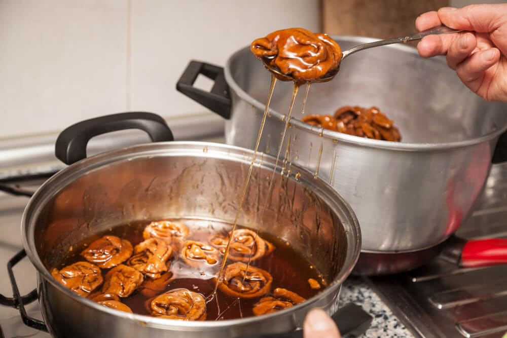 Chebakia street food Maroko