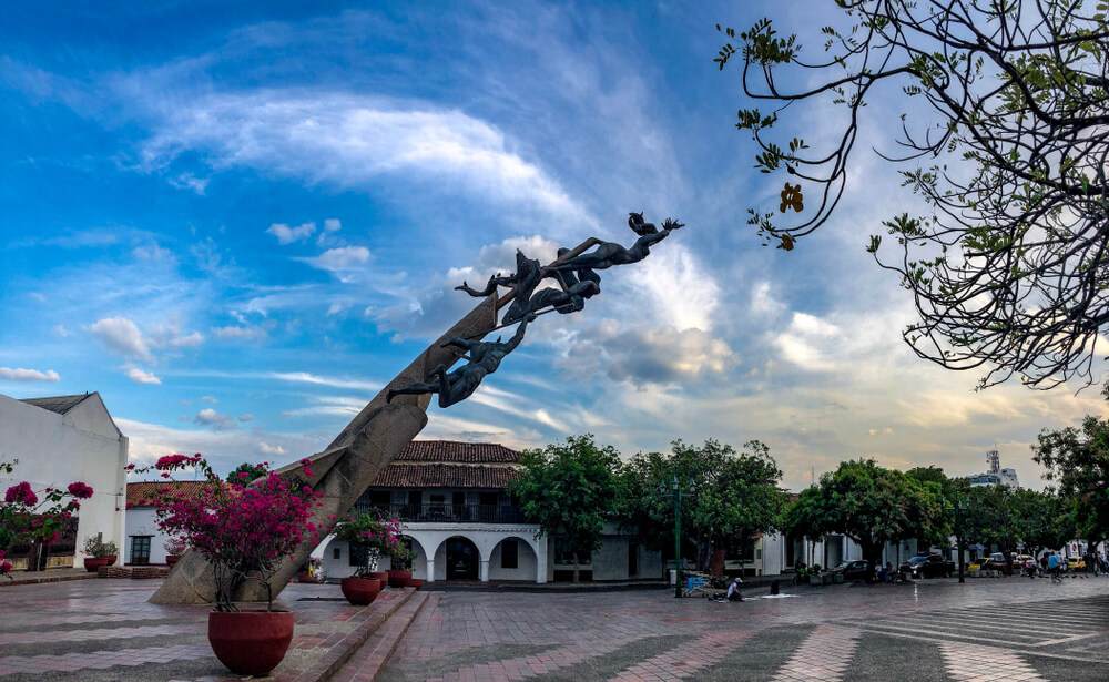 statue in Valledupar Colombia