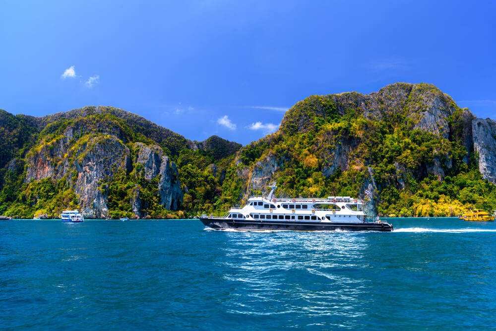 budget ferry travel in Thailand